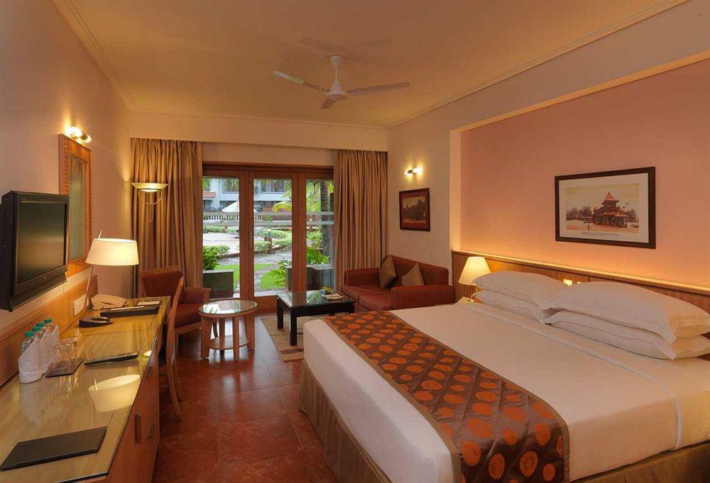 Doubletree By Hilton Hotel Goa - Arpora - Baga Phòng bức ảnh