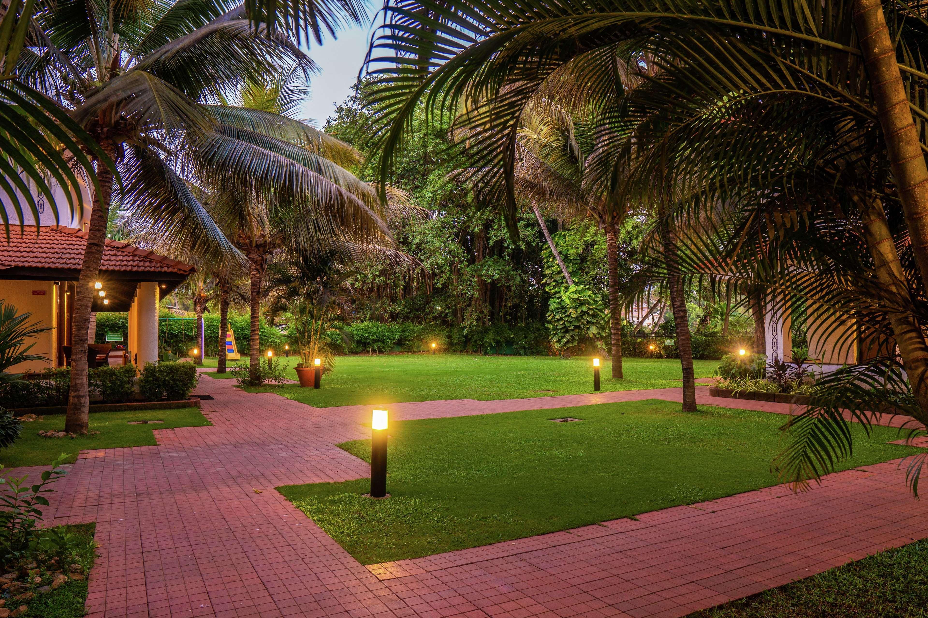 Doubletree By Hilton Hotel Goa - Arpora - Baga Ngoại thất bức ảnh